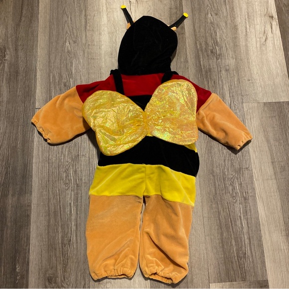 Disney Store Kids winnie the pooh Bumblebee Costume size 18-24 months - Picture 5 of 6